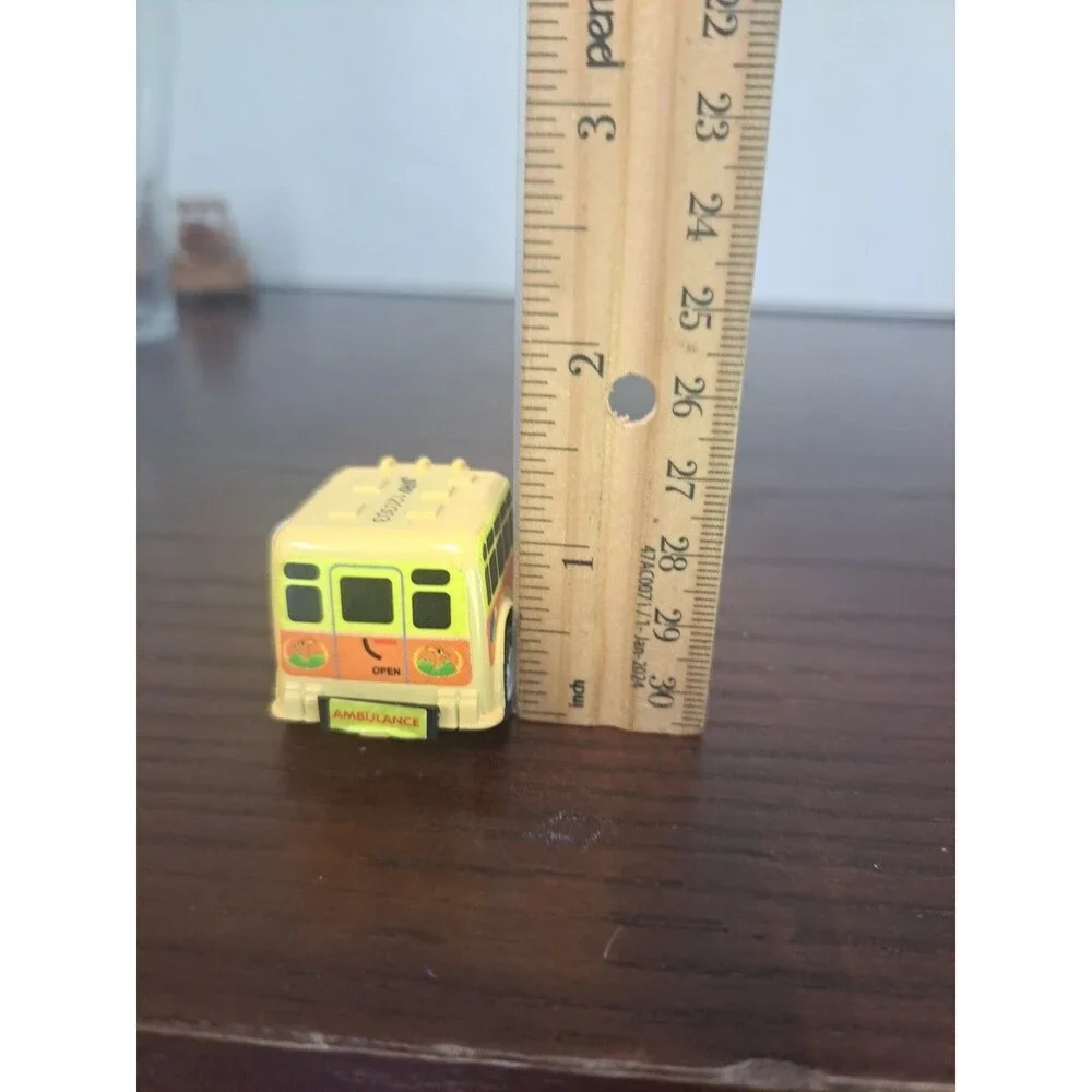 Vintage San Ren Hang Ambulance Pull Back Racer